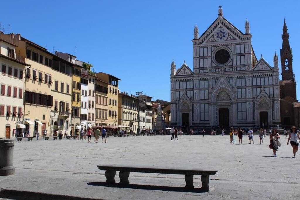 Art Apartment Santa Croce Suite Firenze Bagian luar foto